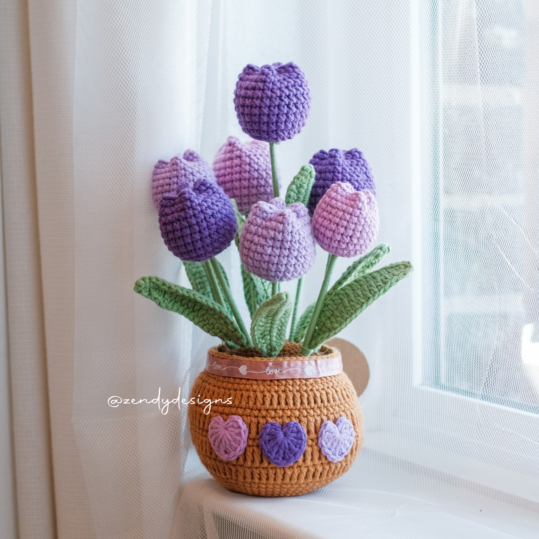Margaret Tulip Pot (large)
