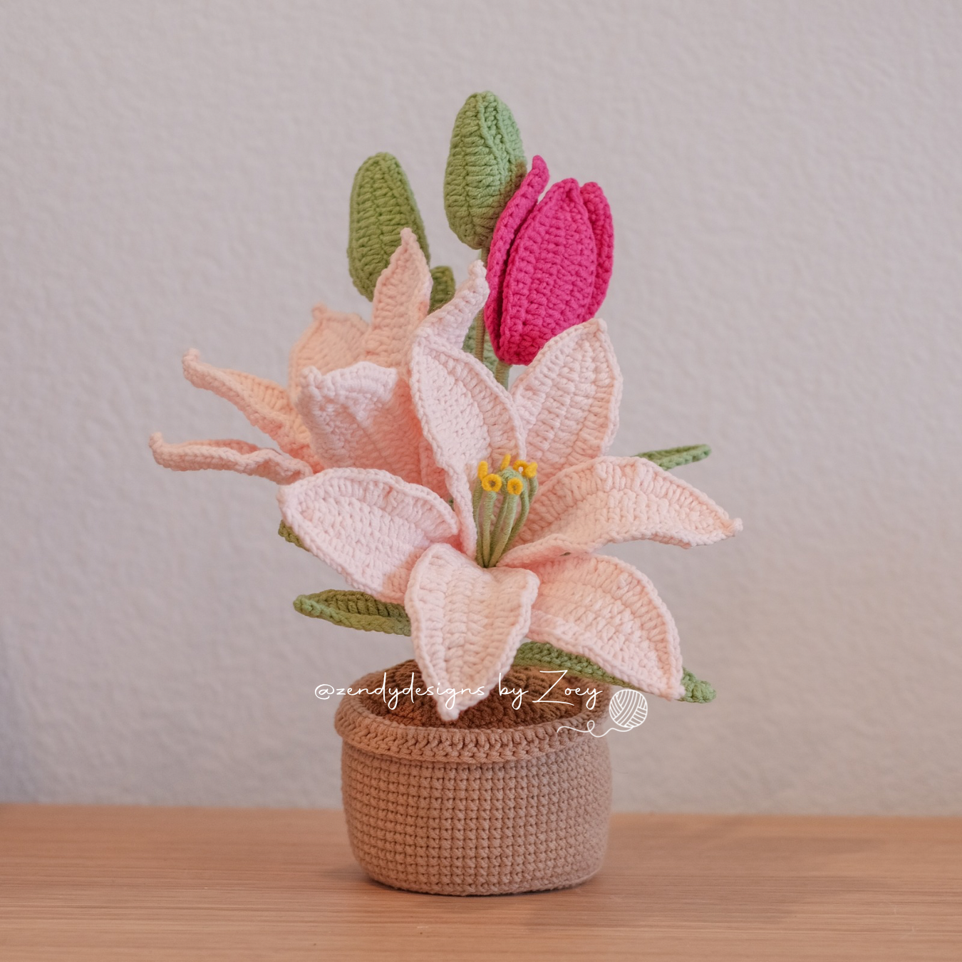 Lily Pot (2 sizes)