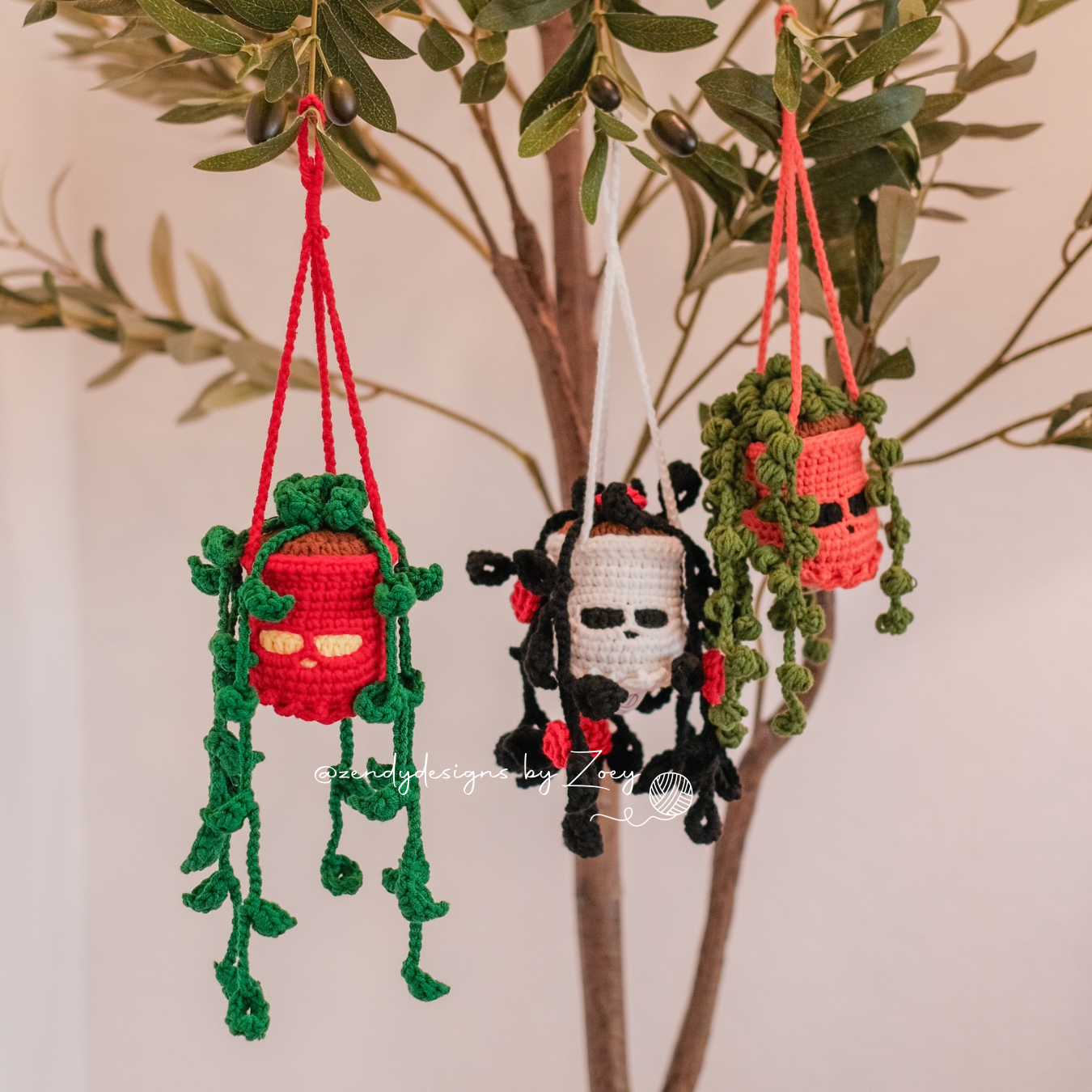 Spooky Stitches Hangers